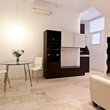 Downtown - The Flat Milaan